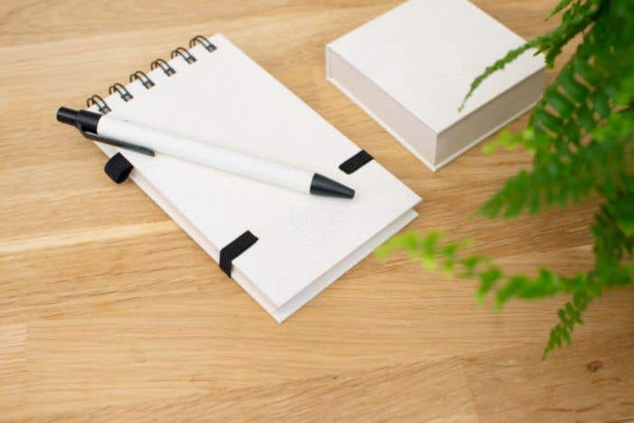 Notitieboek Tindra | A6 | 70 pagina's | Blanco | Met pen