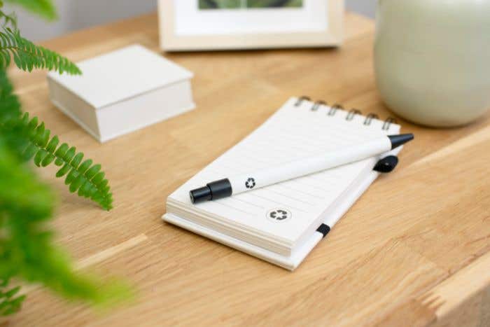 Notitieboek Tindra | A6 | 70 pagina's | Blanco | Met pen