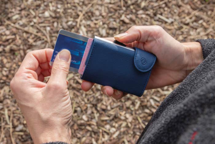 C-Secure PU leather RFID kaarthouder