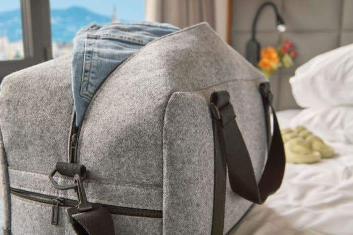 Sporttas Corliss | 30 L | Gerecycled vilt | Schouderband
