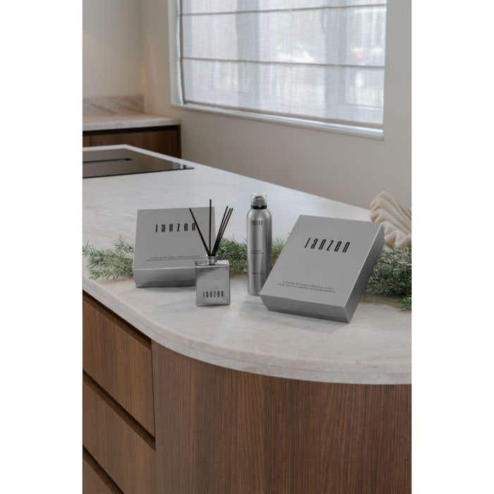 JANZEN Giftset Heavenly | Geurstokjes 100 ml | Shower foam 200 ml