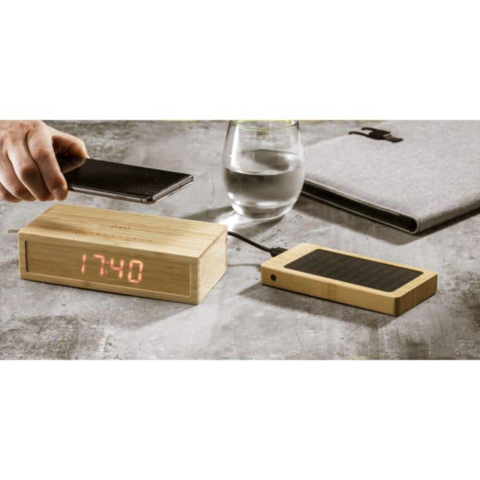 Powerbank | Bamboe | 8000 mAh | Draadloos & zonnepaneel