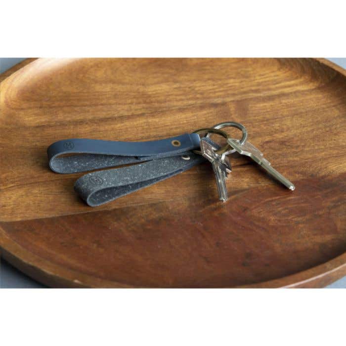 Sleutelhanger | Gerecycled leer | Metalen ring