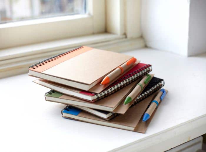 Notitieboek Stella | A5 | FSC® papier | 60 pagina's | Gelinieerd | Met pen