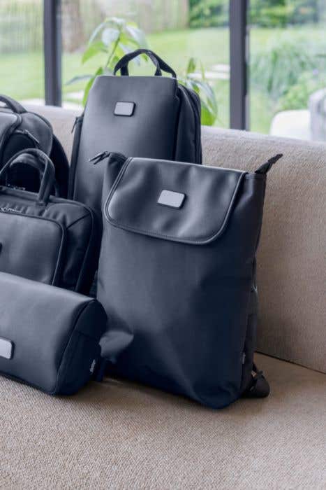 BrandCharger rugzak Aer | 22 L | Gerecycled | Laptopvak 16" | Smart lock