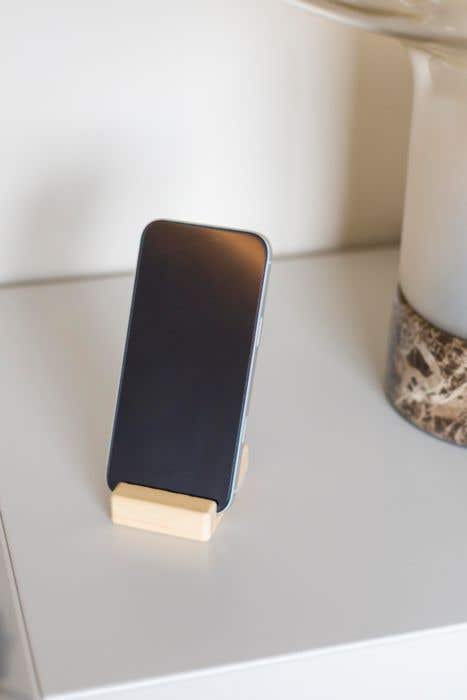 Telefoonhouder Nyla | FSC® hout