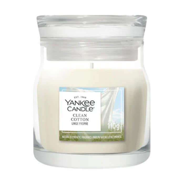Yankee Candle geurkaars Clean Cotton | Small Jar | 20 branduren