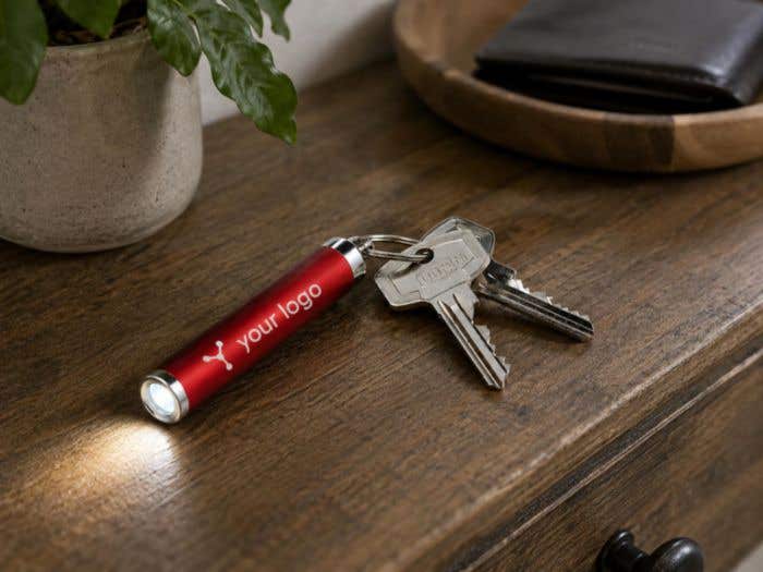 Sleutelhanger Pocket | Zaklamp | Lichtgevend logo