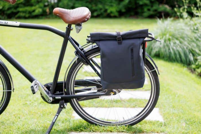 Rugzak Cyclo | 20 L | Laptopvak 15" | Gespsluiting | Met fietsbevestiging