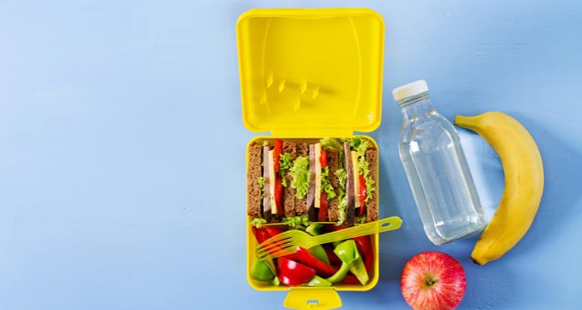 lunch box, fruit, eau